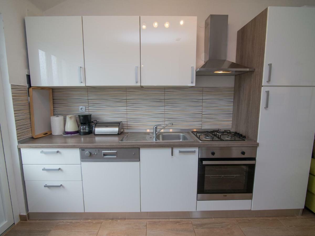Apartment Tena Lussingrande Esterno foto